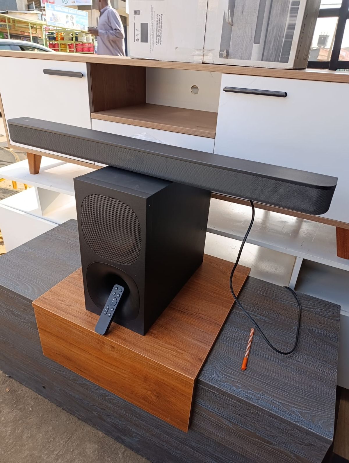 Premium Contemporary Soundbar and Subwoofer Home Entertainment System